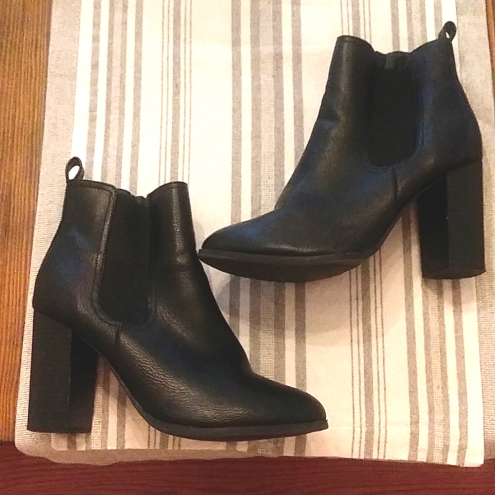 Black Metaphor Booties